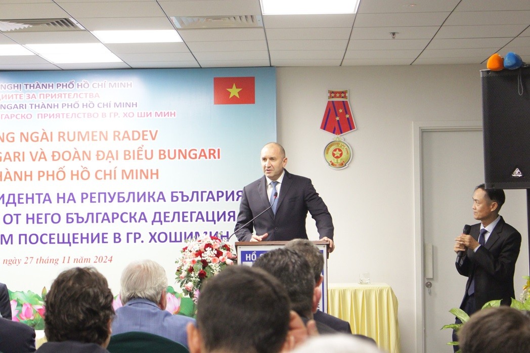 Vietnamese Students in Bulgaria Bridging Bilateral Friendship Vietnamese Students in Bulgaria Bridging Bilateral Ties