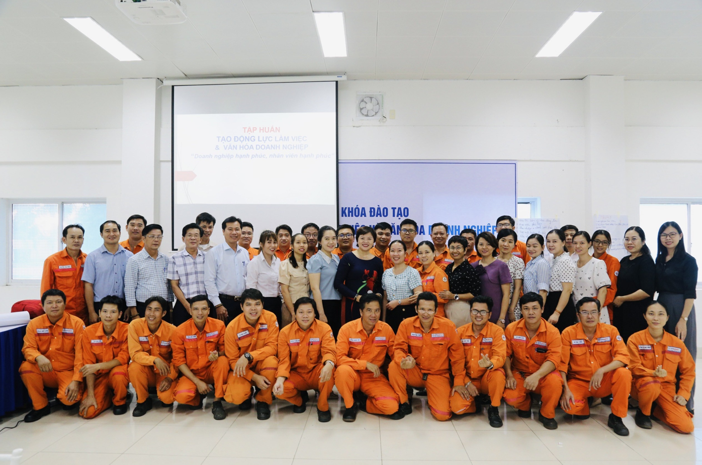 Văn hóa doanh nghiệp - Nền tảng phát triển bền vững tại Công ty Nhiệt điện Duyên Hải Văn hóa doanh nghiệp - Nền tảng phát triển bền vững tại Công ty Nhiệt điện Duyên Hải