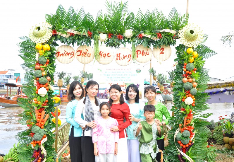 Cần Thơ giới thiệu, quảng bá hình ảnh “Văn hóa chợ nổi Cái Răng” Cần Thơ giới thiệu, quảng bá hình ảnh “Văn hóa chợ nổi Cái Răng”
