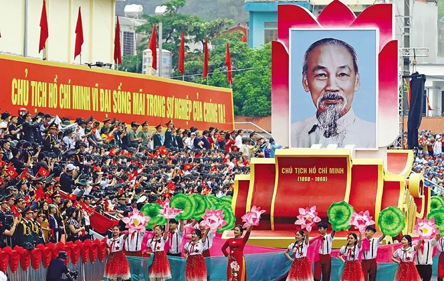 For 55 years, Vietnam has been implementing the Testament of President Ho Chi Minh, successfully overcoming numerous obstacles to achieve significant socio-economic growth and development. For 55 years, Vietnam has been implementing the Testament of President Ho Chi Minh, successfully overcoming numerous obstacles to achieve significant socio-economic growth and development.