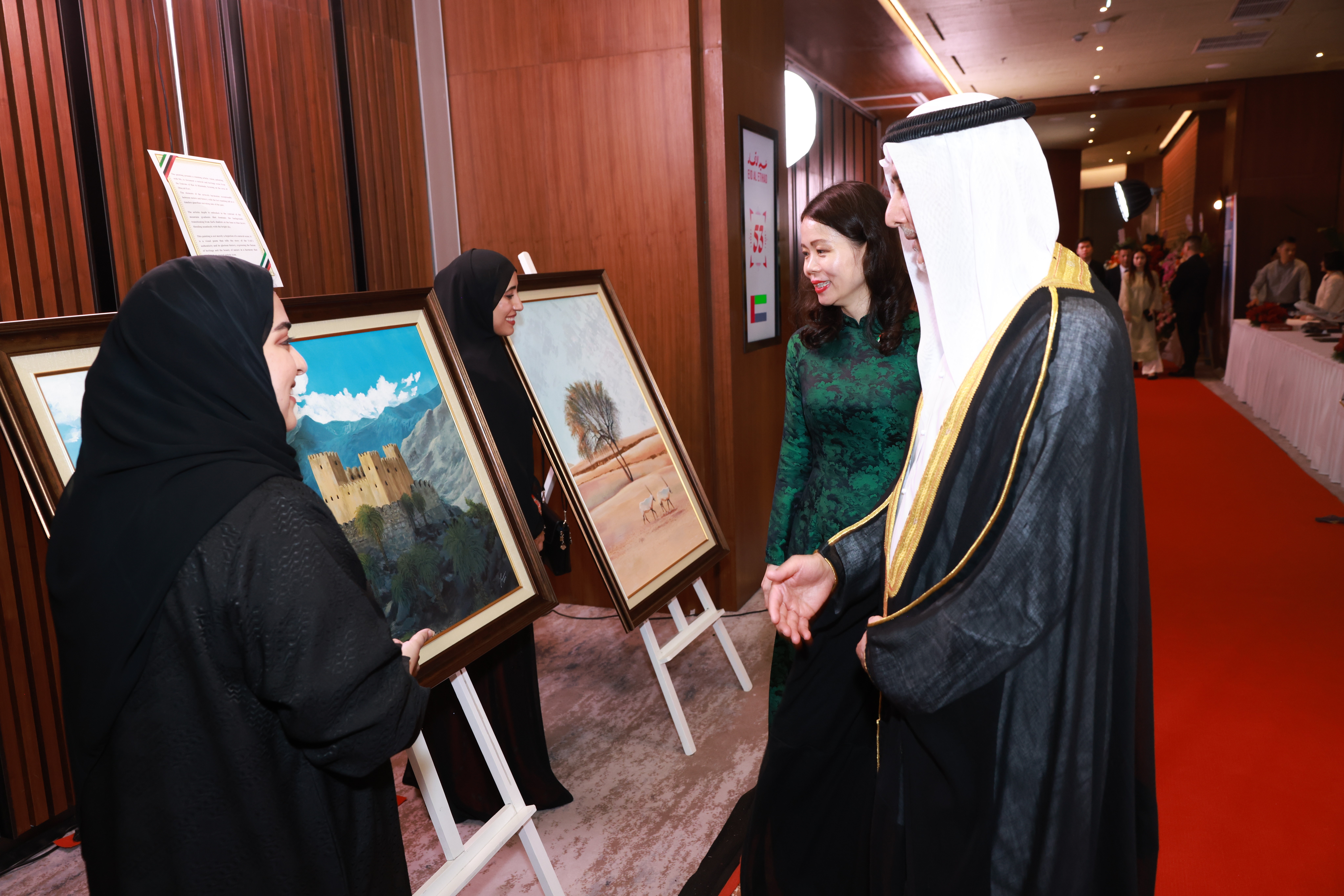 Kỉ niệm 53 năm Quốc khánh UAE tại Hà Nội Kỉ niệm 53 năm Quốc khánh UAE tại Hà Nội
