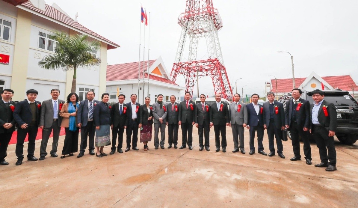 Vốn viện trợ của Việt Nam đóng góp quan trọng vào sự phát triển của Lào Vốn viện trợ của Việt Nam đóng góp quan trọng vào sự phát triển của Lào