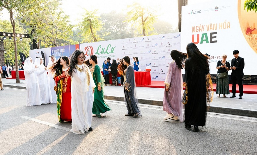 UAE Cultural Day 2024 Strengthens People-to-People Exchange UAE Cultural Day 2024 Strengthens People-to-People Exchange