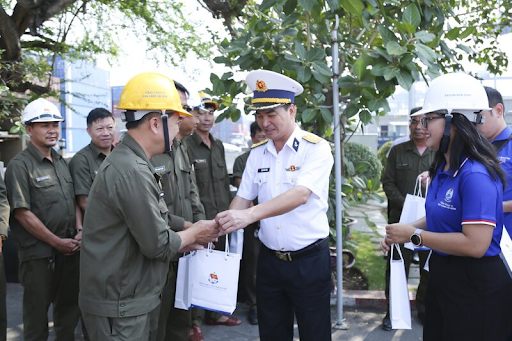 Tổng Công ty Tân Cảng Sài Gòn đảm bảo đời sống vật chất, tinh thần cho NLĐ Tổng Công ty Tân Cảng Sài Gòn đảm bảo đời sống vật chất, tinh thần cho NLĐ