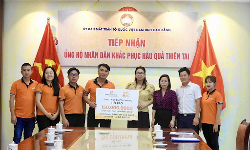 Ủy ban Mặt trận Tổ quốc tỉnh tiếp nhận kinh phí hỗ trợ từ Công ty Cổ phần Giao nhận Vận tải Con Ong Ủy ban Mặt trận Tổ quốc tỉnh tiếp nhận kinh phí hỗ trợ từ Công ty Cổ phần Giao nhận Vận tải Con Ong