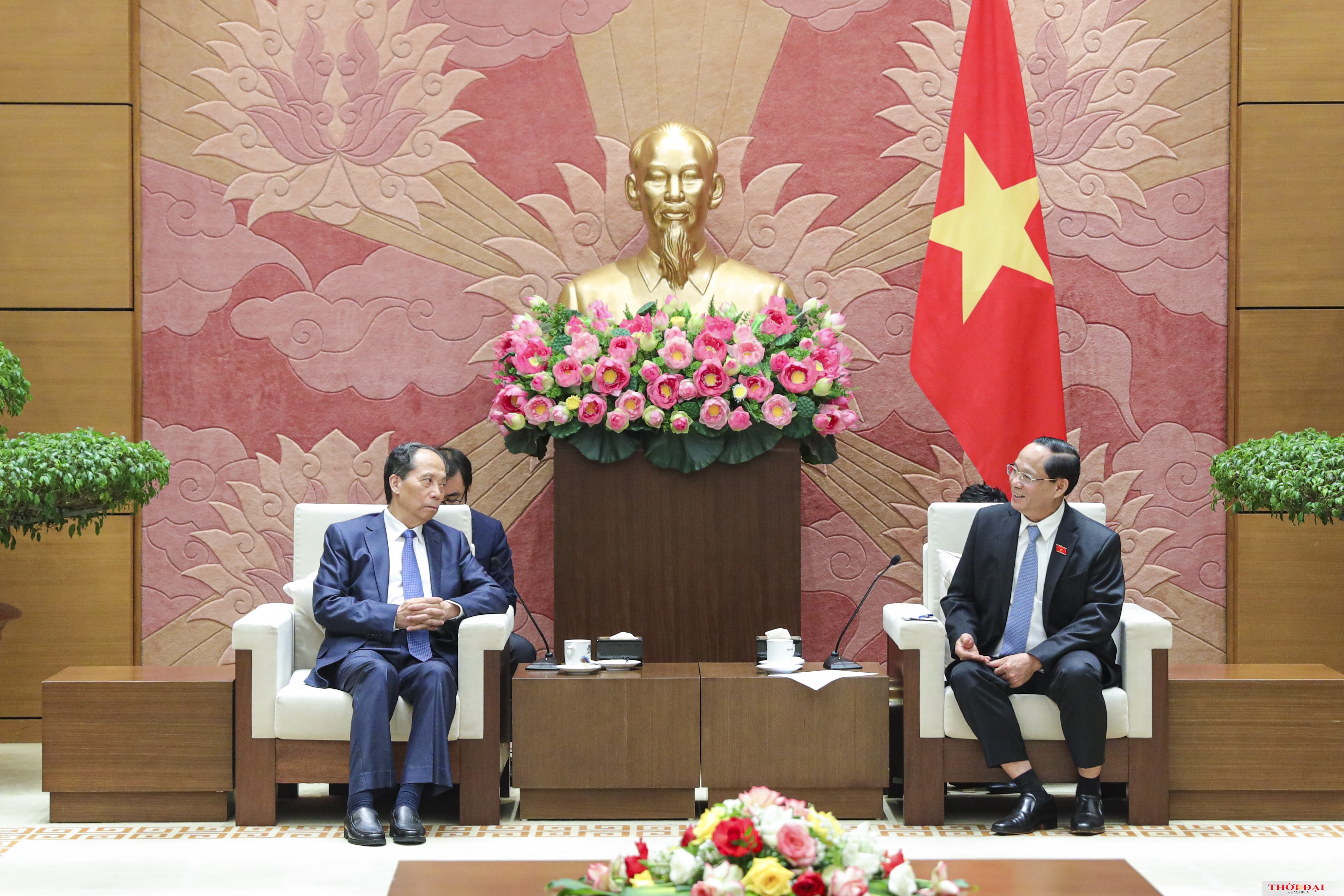 Phó Chủ tịch Quốc hội, Thượng tướng Trần Quang Phương tiếp đồng chí Cát Bỉnh Hiên - Phó Ủy viên trưởng Ủy ban thường vụ Đại hội Đại biểu Nhân dân toàn quốc Trung Quốc khóa XIII, Chủ tịch Hội Giao lưu quốc tế Trung Quốc Phó Chủ tịch Quốc hội, Thượng tướng Trần Quang Phương tiếp đồng chí Cát Bỉnh Hiên - Phó Ủy viên trưởng Ủy ban thường vụ Đại hội Đại biểu Nhân dân toàn quốc Trung Quốc khóa XIII, Chủ tịch Hội Giao lưu quốc tế Trung Quốc