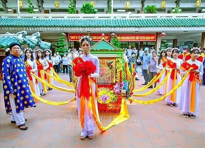 The Ba Chua Xu (Holy Mother of the Realm) Festival on Mount Sam in the Mekong Delta province of An Giang. (Photo: VNA) The Ba Chua Xu (Holy Mother of the Realm) Festival on Mount Sam in the Mekong Delta province of An Giang. (Photo: VNA)