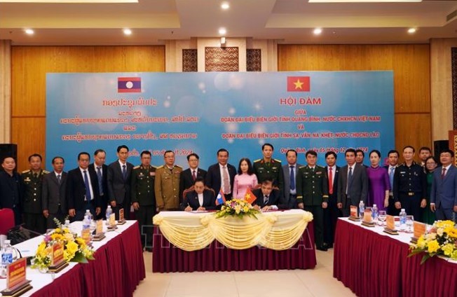 Quảng Bình - Savannakhet (Lào) tiếp tục hợp tác chặt chẽ bảo vệ biên giới Quảng Bình - Savannakhet tiếp tục hợp tác bảo vệ biên giới