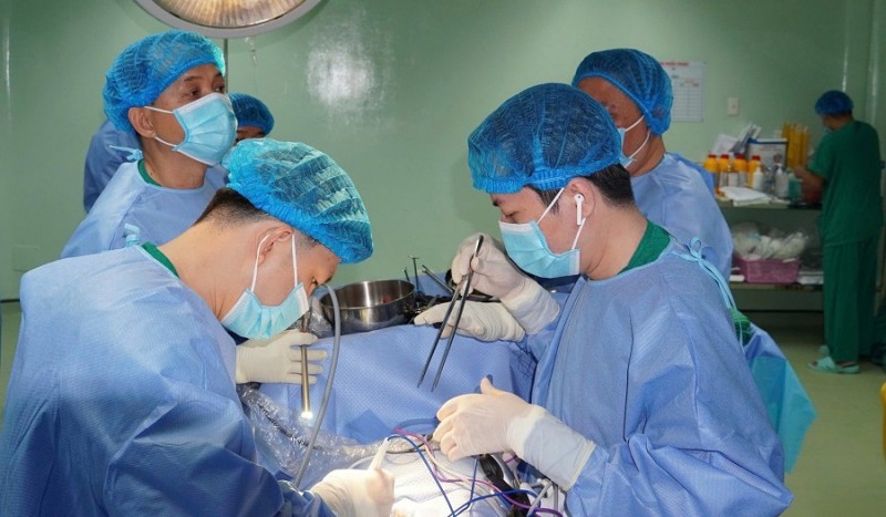 Triển khai thành công 5 trường hợp ghép thận tại Đồng bằng sông Cửu Long Triển khai thành công 5 trường hợp ghép thận tại Đồng bằng sông Cửu Long