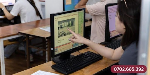 Trung tâm đào tạo lái xe Sao Việt cam kết thời gian học và thi