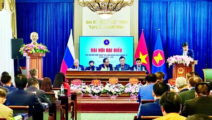 Thành lập Liên hiệp các tổ chức người Việt Nam tại Nga Thành lập Liên hiệp các tổ chức người Việt Nam tại Nga