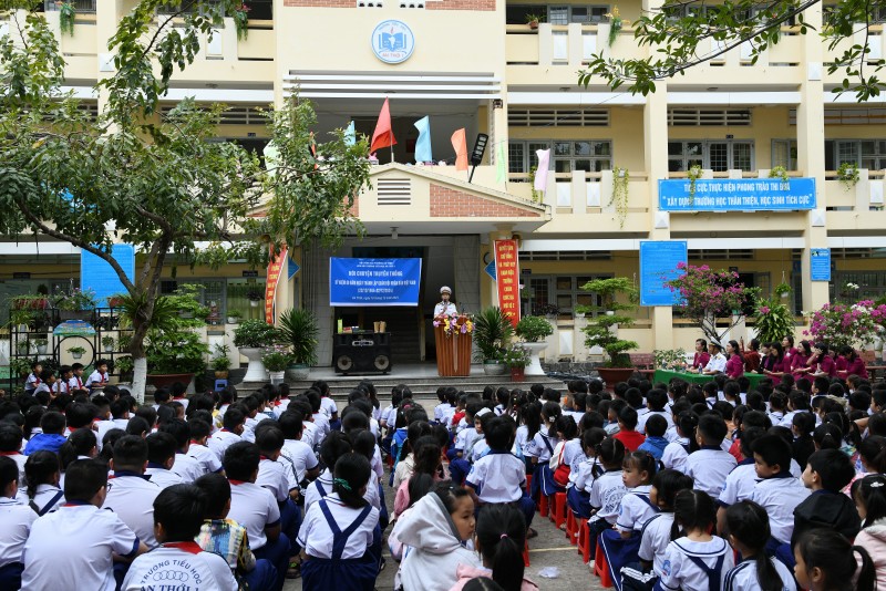 Quang cảnh buổi nói chuyện truyền thống tại Trường Tiểu học An Thới 1. Quang cảnh buổi nói chuyện truyền thống tại Trường Tiểu học An Thới 1.