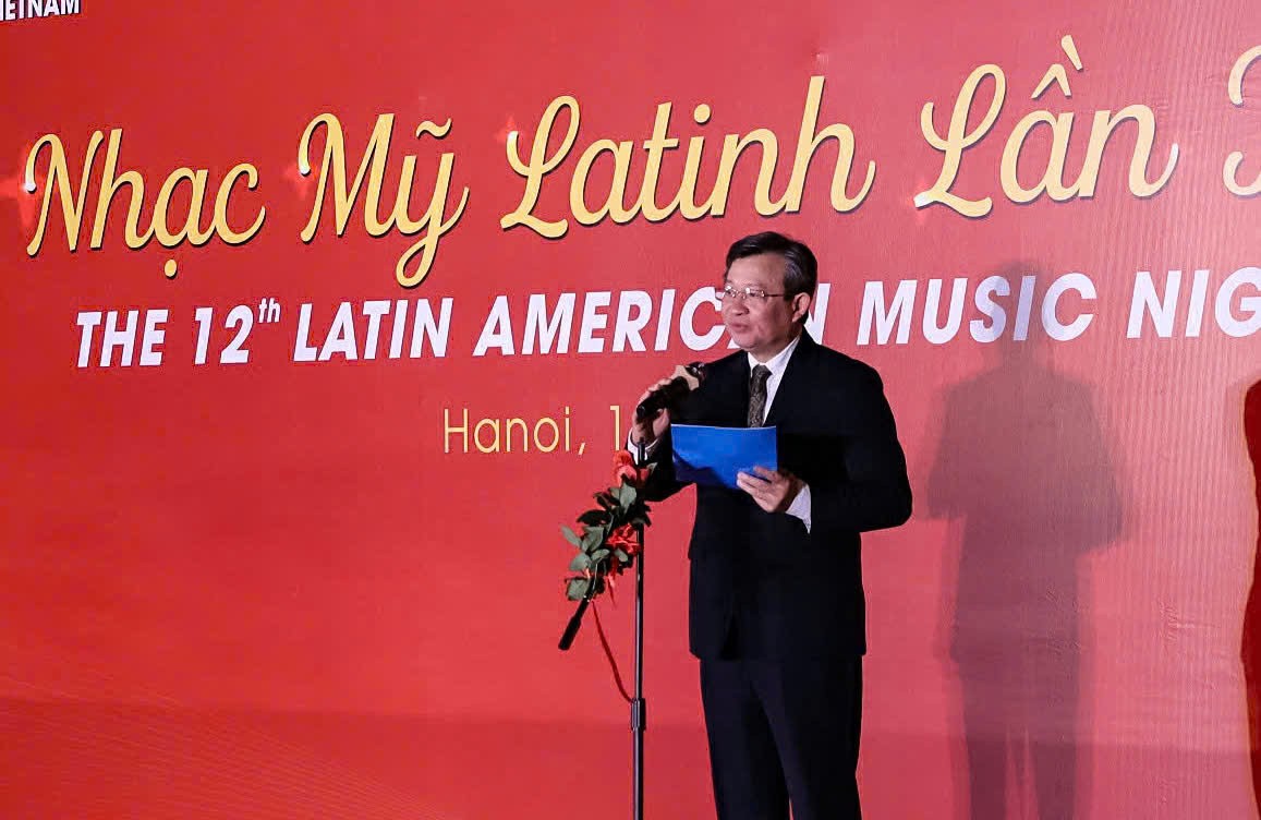 Sôi động đêm nhạc Mỹ Latinh lần thứ XII tại Hà Nội Sôi động đêm nhạc Mỹ Latinh lần thứ XII tại Hà Nội