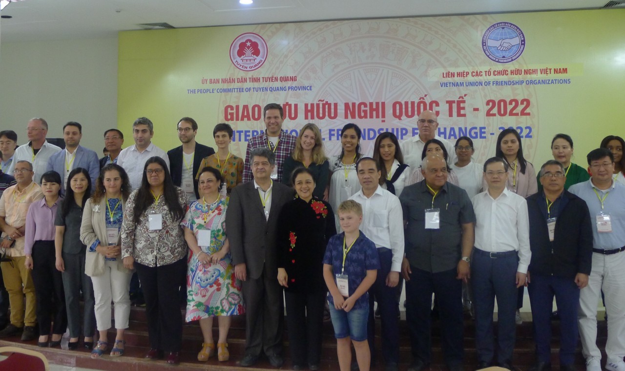 Chương trình Giao lưu hữu nghị quốc tế tổ chức tại tỉnh Tuyên Quang năm 2022. (Ảnh: Thành Luân) Chương trình Giao lưu hữu nghị quốc tế tổ chức tại tỉnh Tuyên Quang năm 2022. (Ảnh: Thành Luân)
