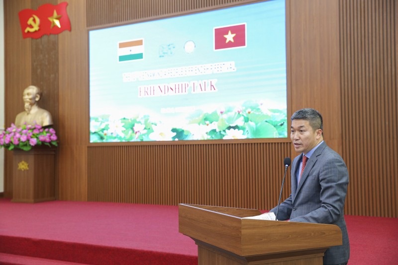 Chủ tịch Liên hiệp các tổ chức hữu nghị Việt Nam (VUFO) Phan Anh Sơn phát biểu tại tọa đàm. (Ảnh: Đinh Hòa) Chủ tịch Liên hiệp các tổ chức hữu nghị Việt Nam (VUFO) Phan Anh Sơn phát biểu tại tọa đàm. (Ảnh: Đinh Hòa)