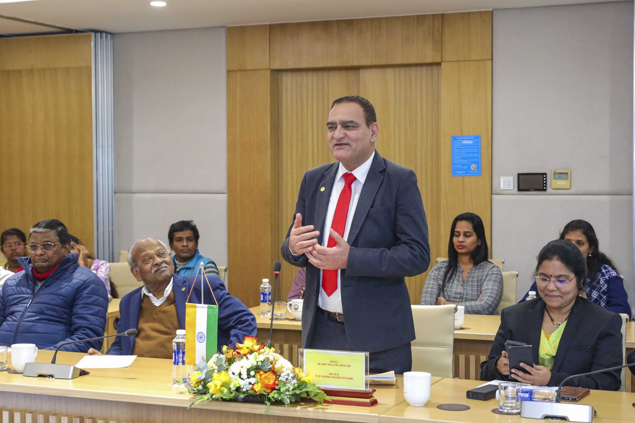 Harchand Singh, Secretary-General of the All India Peace and Solidarity Organization (AIPSO), head of the Indian delegation attending the 12th Vietnam-India People's Friendship Festival (Photo: Dinh Hoa). Harchand Singh, Secretary-General of the All India Peace and Solidarity Organization (AIPSO), head of the Indian delegation attending the 12th Vietnam-India People's Friendship Festival (Photo: Dinh Hoa).