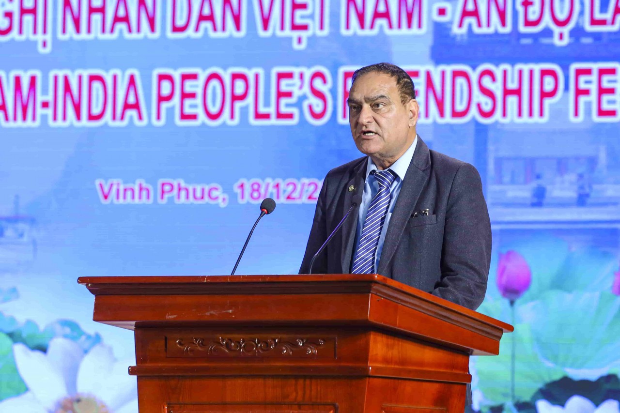 Harchand Singh, General Secretary of the All India Peace and Solidarity Organization (AIPSO) and head of the Indian delegation, attends the 12th Vietnam-India People’s Friendship Festival. (Photo: Dinh Hoa) Harchand Singh, General Secretary of the All India Peace and Solidarity Organization (AIPSO) and head of the Indian delegation, attends the 12th Vietnam-India People’s Friendship Festival. (Photo: Dinh Hoa)