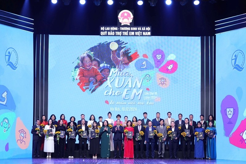 Hơn 107 tỷ đồng dành cho trẻ em có hoàn cảnh khó khăn năm 2025 Hơn 107 tỷ đồng dành cho trẻ em có hoàn cảnh khó khăn năm 2025