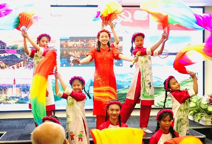Hungarian National Day Celebration Ceremony Takes Place in Ho Chi Minh City Hungarian National Day Celebration Ceremony Takes Place in Ho Chi Minh City