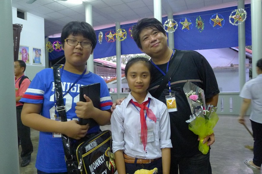 Taiwanese Adoptive Parents and Zhi Shan Foundation Make Vietnamese Girl's Dreams Come True Taiwanese Adoptive Parents and Zhi Shan Foundation Make Vietnamese Girl's Dreams Come True