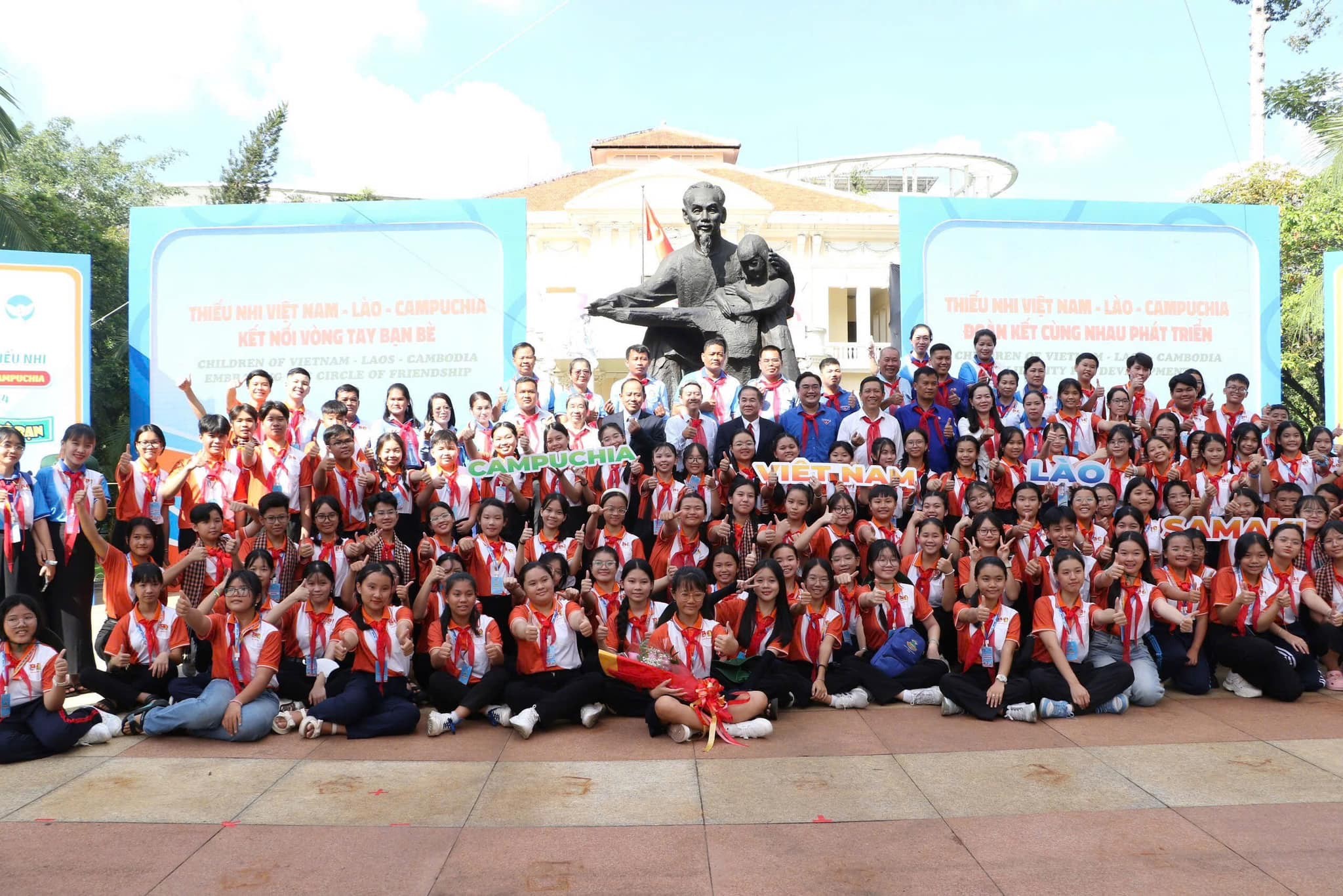tinh huu nghi hop tac toan dien giua viet nam lao campuchia