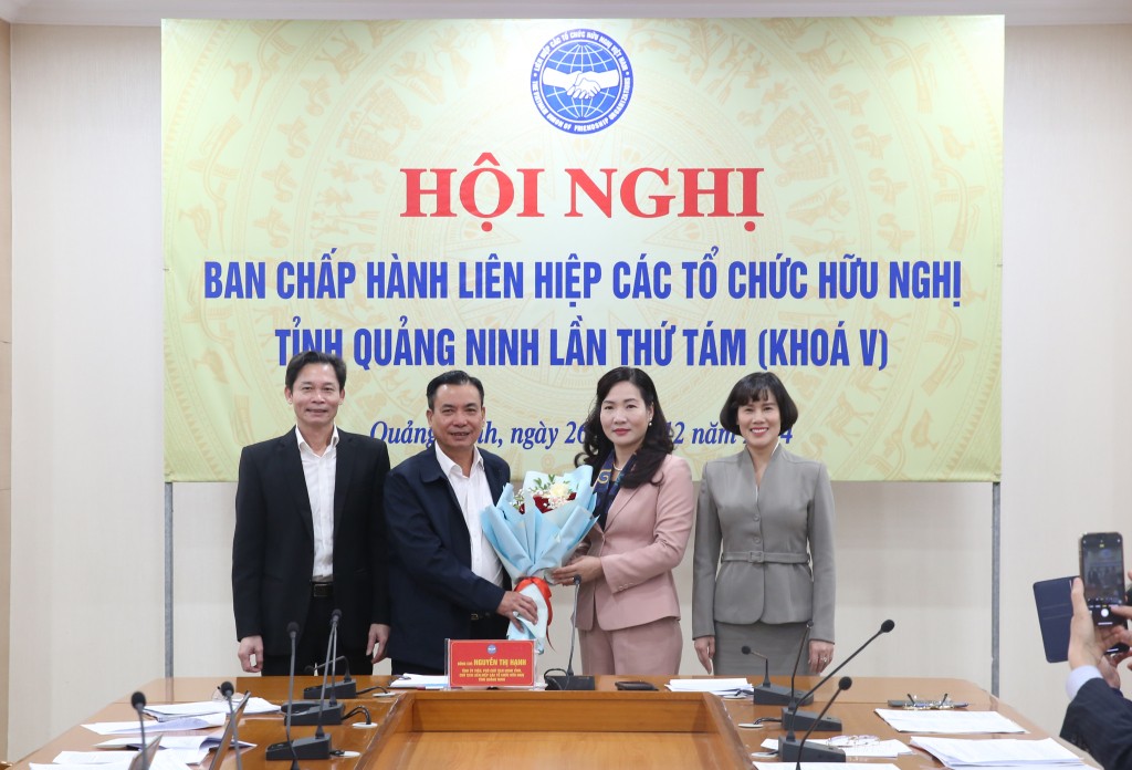 Hội nghị BCH Liên hiệp các tổ chức hữu nghị tỉnh Quảng Ninh lần thứ tám, khoá V, nhiệm kỳ 2020 - 2025 Hội nghị BCH Liên hiệp các tổ chức hữu nghị tỉnh Quảng Ninh lần thứ tám, khoá V, nhiệm kỳ 2020 - 2025