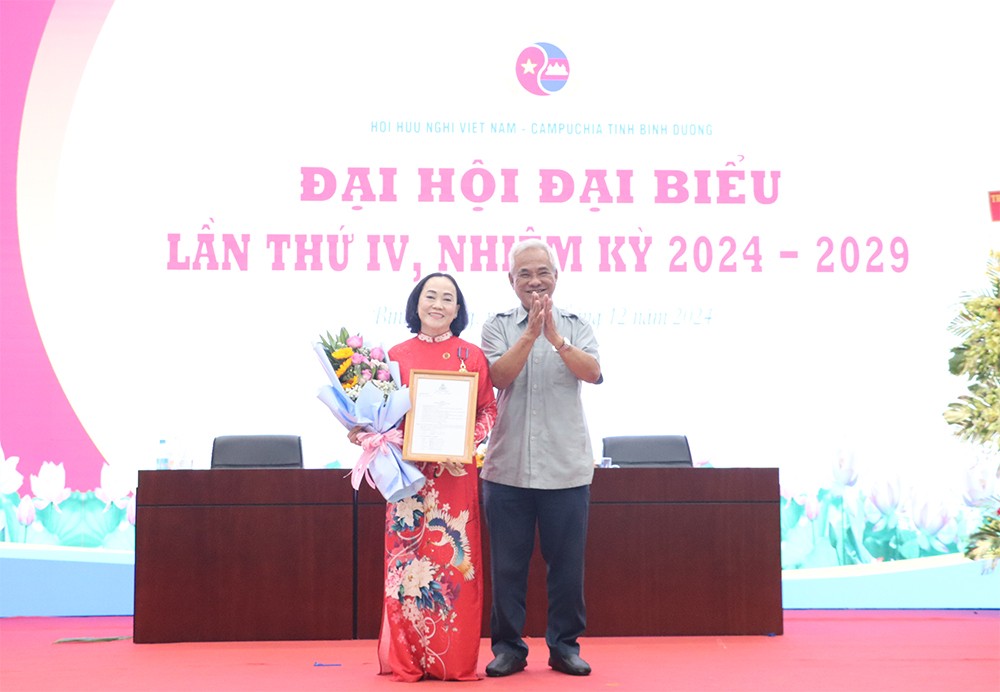 Nhiều hoạt động thiết thực gắn kết tình hữu nghị Việt Nam - Campuchia Nhiều hoạt động thiết thực gắn kết tình hữu nghị Việt Nam - Campuchia