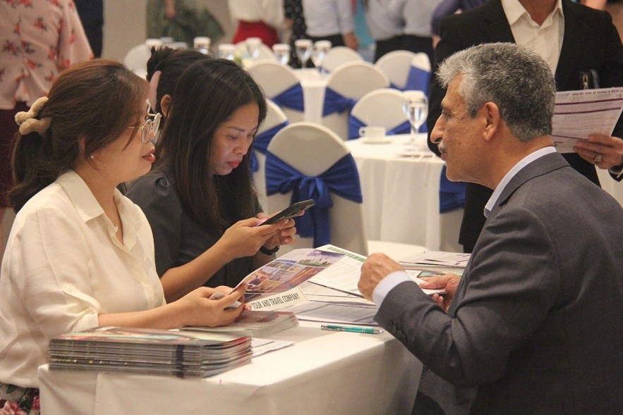 Bridging Iran and Vietnam Through Tourism Bridging Iran and Vietnam Through Tourism