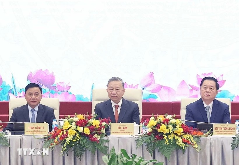Tổng Bí thư: Đội ngũ trí thức, nhà khoa học tạo bứt phá phát triển đất nước Tổng Bí thư: Đội ngũ trí thức, nhà khoa học tạo bứt phá phát triển đất nước