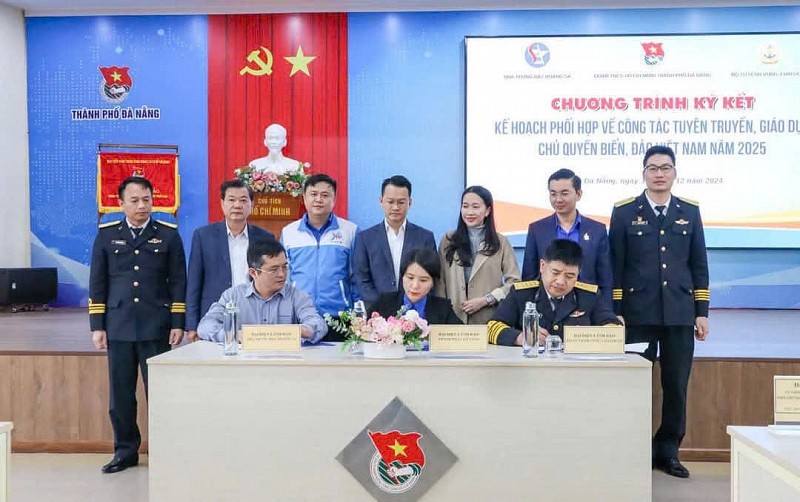 Phối hợp tuyên truyền chủ quyền biển đảo đến thế hệ trẻ Phối hợp tuyên truyền chủ quyền biển đảo đến thế hệ trẻ