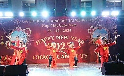 Vietnamese Community in Laos Celebrates Year End with a Gathering in Vientiane Vietnamese Community in Laos Celebrates Year End with a Gathering in Vientiane