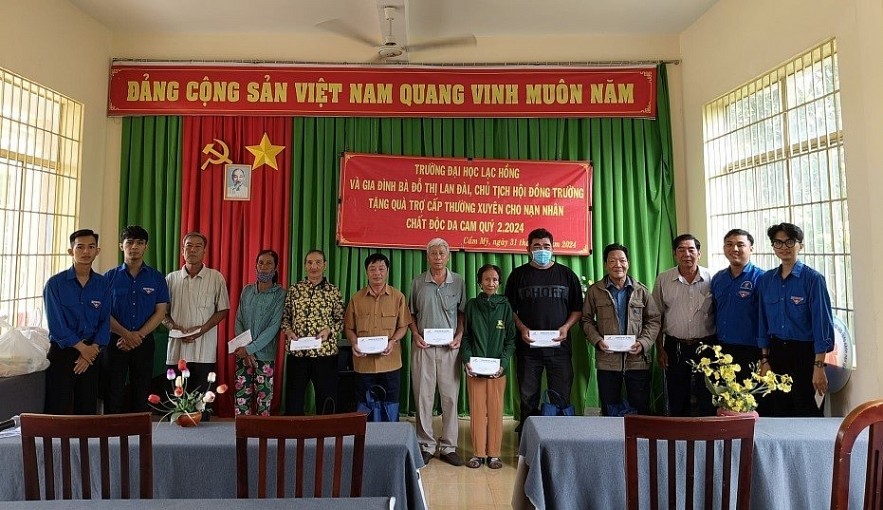 Engaging People's Diplomacy in Supporting Agent Orange Victims Engaging People's Diplomacy in Supporting Agent Orange Victims