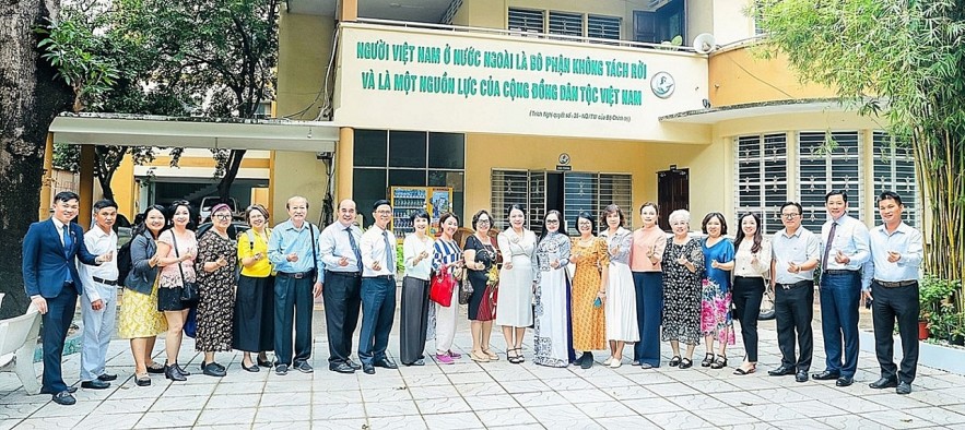 Database of Overseas Vietnamese Established to Better Ensure the Rights of Vietnamese Abroad Database of Overseas Vietnamese Established to Better Ensure the Rights of Vietnamese Abroad