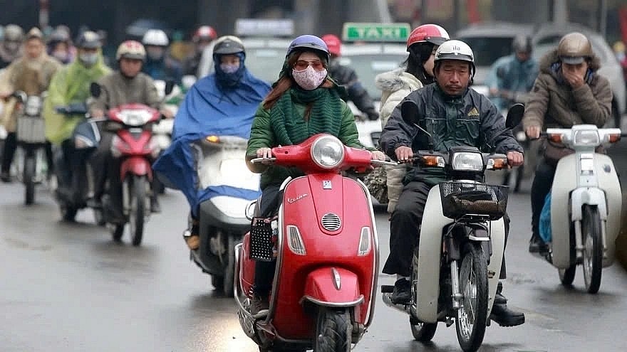 A strong cold air mass is forecast to hit northern Vietnam this week, sending temperatures falling sharply, with mountainous localities likely to see severe cold and frost. A strong cold air mass is forecast to hit northern Vietnam this week, sending temperatures falling sharply, with mountainous localities likely to see severe cold and frost.