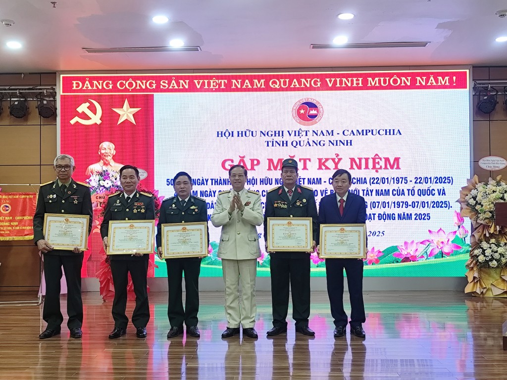 Gặp mặt truyền thống Hội Hữu nghị Việt Nam - Campuchia tỉnh Quảng Ninh Gặp mặt truyền thống Hội Hữu nghị Việt Nam - Campuchia tỉnh Quảng Ninh