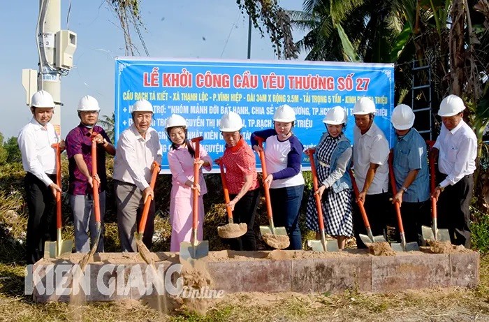 Hội Hữu nghị Việt Nam - Nhật Bản tỉnh Kiên Giang khởi công xây cầu nông thôn Rạch Tà Kiết Hội Hữu nghị Việt Nam - Nhật Bản tỉnh Kiên Giang khởi công xây cầu nông thôn Rạch Tà Kiết
