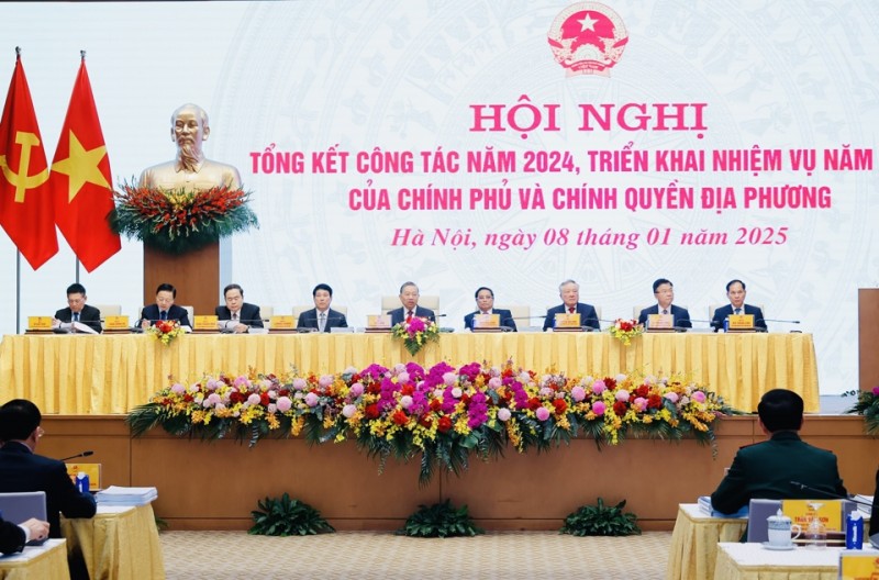 Hội nghị có sự tham dự của Tổng Bí thư Tô Lâm, Chủ tịch nước Lương Cường, Thủ tướng Chính phủ Phạm Minh Chính; Chủ tịch Quốc hội Trần Thanh Mẫn (Ảnh: T.L). Hội nghị có sự tham dự của Tổng Bí thư Tô Lâm, Chủ tịch nước Lương Cường, Thủ tướng Chính phủ Phạm Minh Chính; Chủ tịch Quốc hội Trần Thanh Mẫn (Ảnh: T.L).