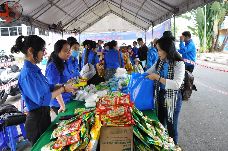Khai mạc Chương trình “Tết Sum vầy - Xuân ơn Đảng” và “Chợ Tết Công đoàn” năm 2025 tại Cần Thơ Khai mạc Chương trình “Tết Sum vầy - Xuân ơn Đảng” và “Chợ Tết Công đoàn” năm 2025 tại Cần Thơ