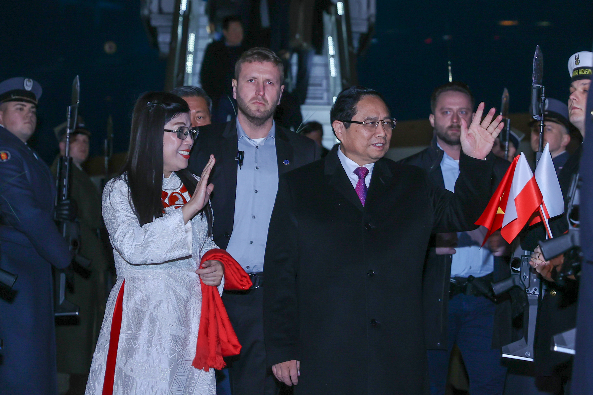 Thủ tướng Phạm Minh Chính tới thủ đô Warsaw, bắt đầu thăm Ba Lan- Ảnh 3. Thủ tướng Phạm Minh Chính tới thủ đô Warsaw, bắt đầu thăm Ba Lan- Ảnh 3.