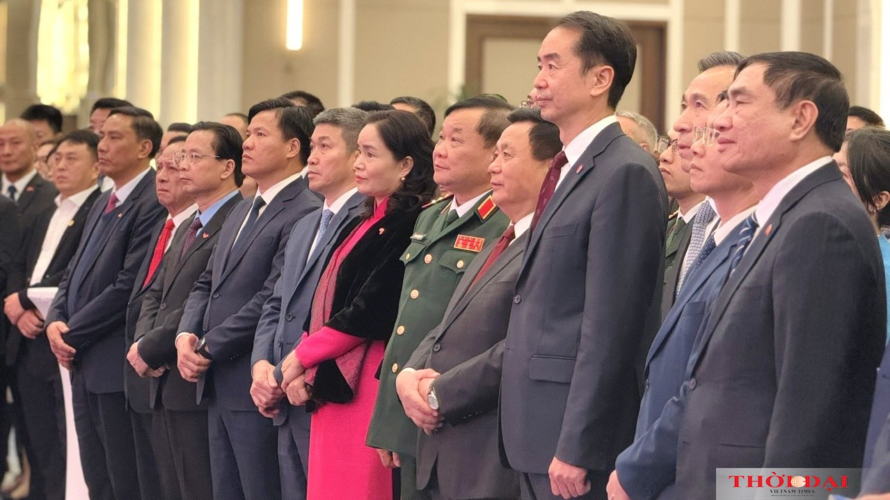 Các đại biểu dự tiệc chiêu đãi Các đại biểu dự tiệc chiêu đãi