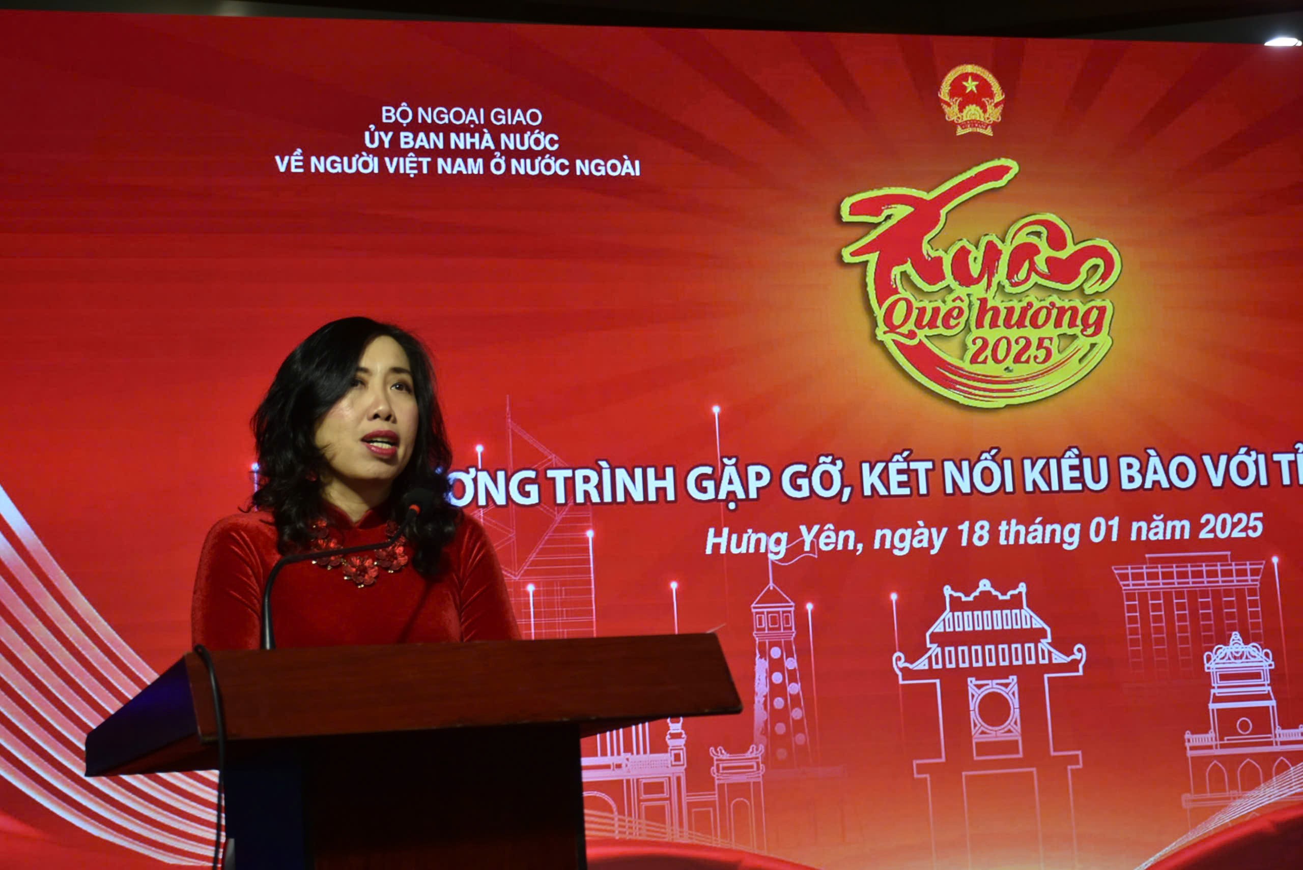 100 kiều bào tiêu biểu tham gia kết nối tại tỉnh Hưng Yên 100 kiều bào tiêu biểu tham gia kết nối tại tỉnh Hưng Yên
