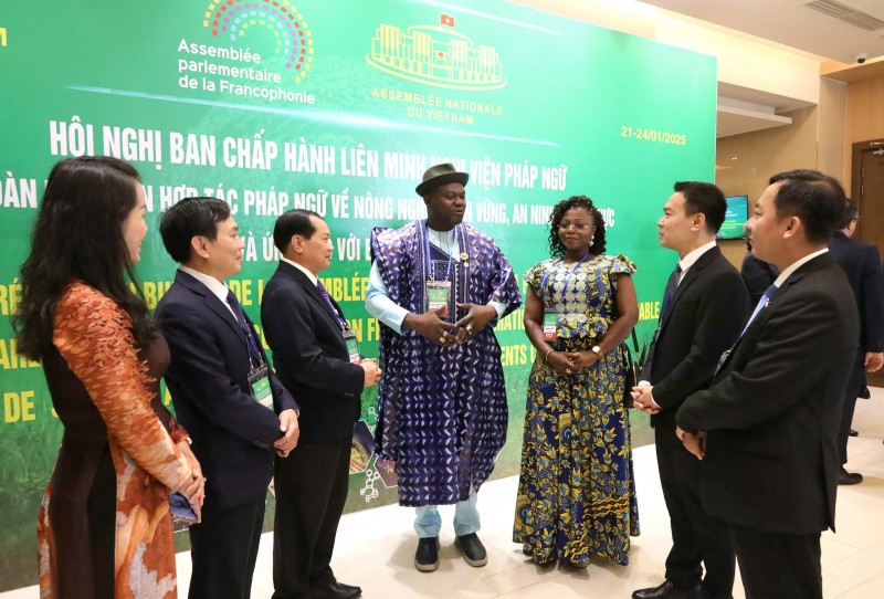 Tăng cường hợp tác trong cộng đồng Pháp ngữ để xây dựng nền nông nghiệp bền vững Tăng cường hợp tác trong cộng đồng Pháp ngữ để xây dựng nền nông nghiệp bền vững