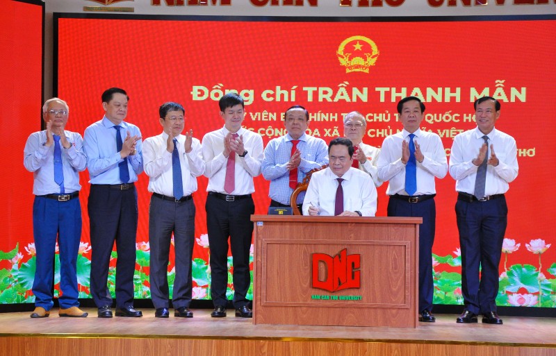 Khai mạc Hội nghị Ban Chấp hành Liên minh Nghị viện Pháp ngữ tại Cần Thơ Khai mạc Hội nghị Ban Chấp hành Liên minh Nghị viện Pháp ngữ tại Cần Thơ