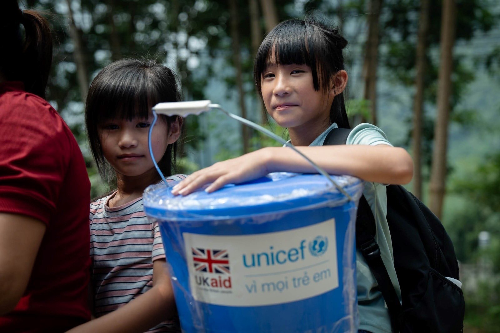 Viện trợ của Vương quốc Anh thông qua UNICEF Việt Nam mang đến Yên Bái các bộ dụng cụ vệ sinh và học tập cho trẻ em. (Ảnh: UNICEF Việt Nam) Viện trợ của Vương quốc Anh thông qua UNICEF Việt Nam mang đến Yên Bái các bộ dụng cụ vệ sinh và học tập cho trẻ em. (Ảnh: UNICEF Việt Nam)