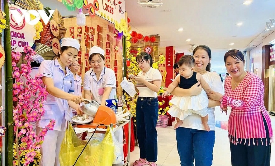 A Spring Fair 2025 booth at Can Tho Maternity Hospital. A Spring Fair 2025 booth at Can Tho Maternity Hospital.