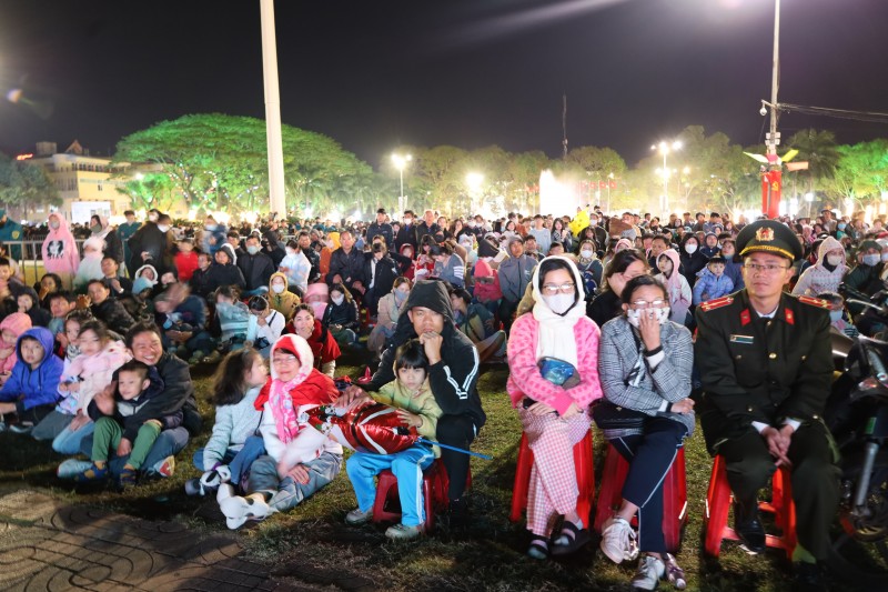 Chương trình nghệ thuật “Mừng Đảng, mừng Xuân” diễn ra tại nhiều địa phương Chương trình nghệ thuật “Mừng Đảng, mừng Xuân” diễn ra tại nhiều địa phương