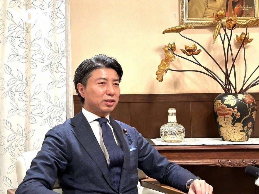 Japanese lawmaker Aoyagi Yoichiro. Japanese lawmaker Aoyagi Yoichiro.