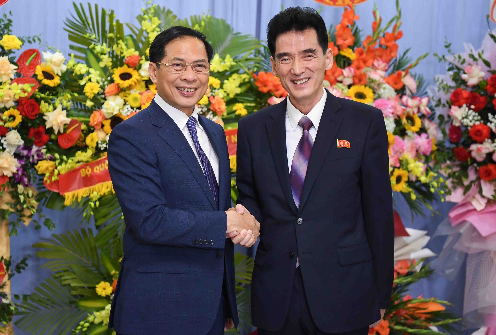 Tăng cường hơn nữa tình hữu nghị và hợp tác nhân dân Việt Nam - Triều Tiên Tăng cường hơn nữa tình hữu nghị và hợp tác nhân dân Việt Nam - Triều Tiên