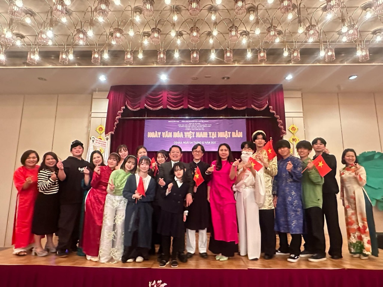 The program left a deep impression on the hearts of every audience member, especially Japanese friends who love Vietnam. The program left a deep impression on the hearts of every audience member, especially Japanese friends who love Vietnam.