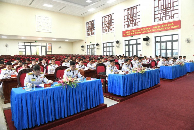 Hội nghị quán triệt, triển khai nhiệm vụ của Quân chủng Hải quân năm 2025. Hội nghị quán triệt, triển khai nhiệm vụ của Quân chủng Hải quân năm 2025.